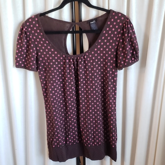 Rue21 Tops - Rue21 size medium scoop neck polka dot shirt/top